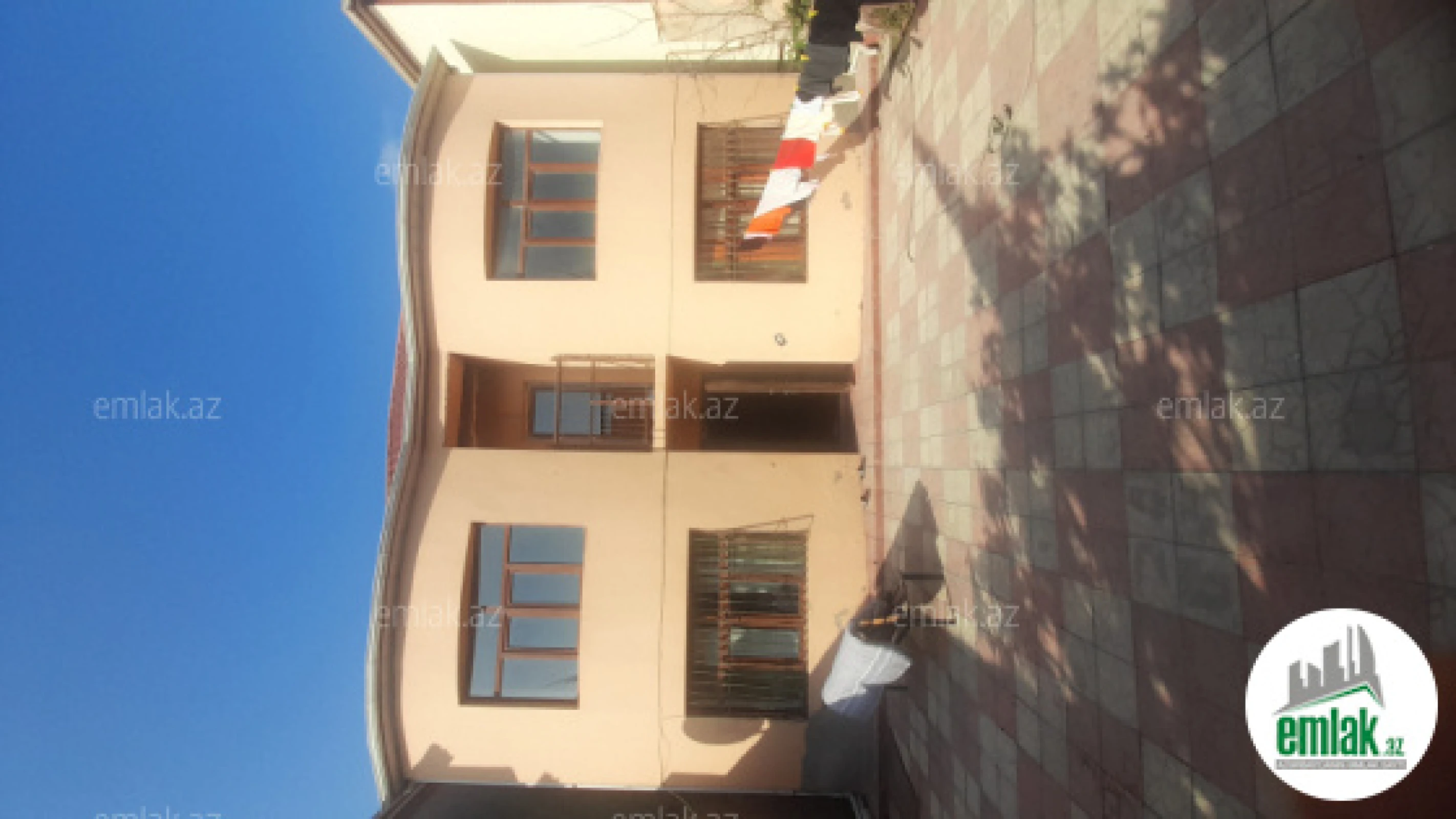 Satılır 6 otaqlı həyət evi 220 m²