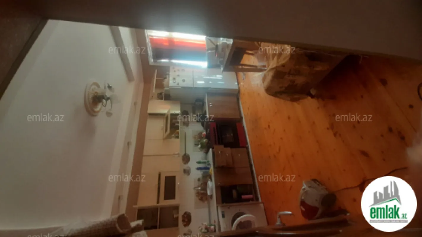 Satılır 6 otaqlı həyət evi 220 m²