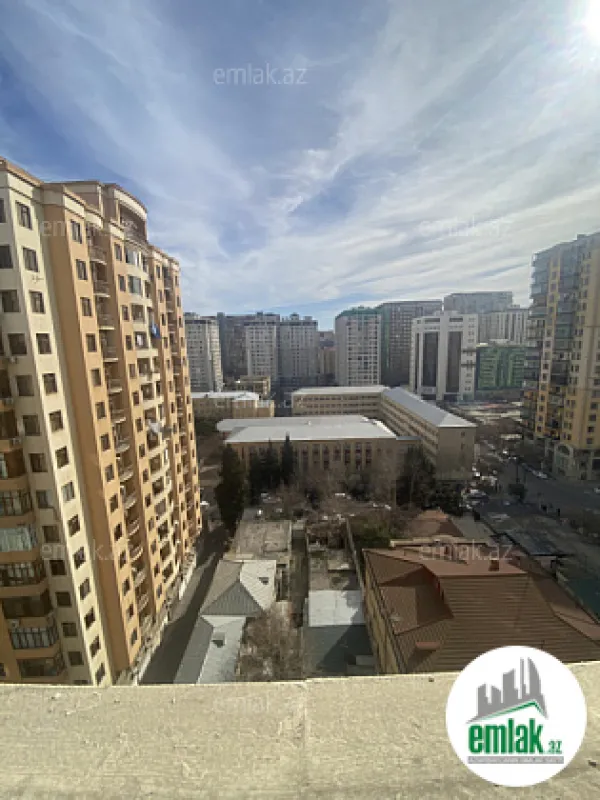 Satılır 3 otaqlı yeni tikili 163.4 m²