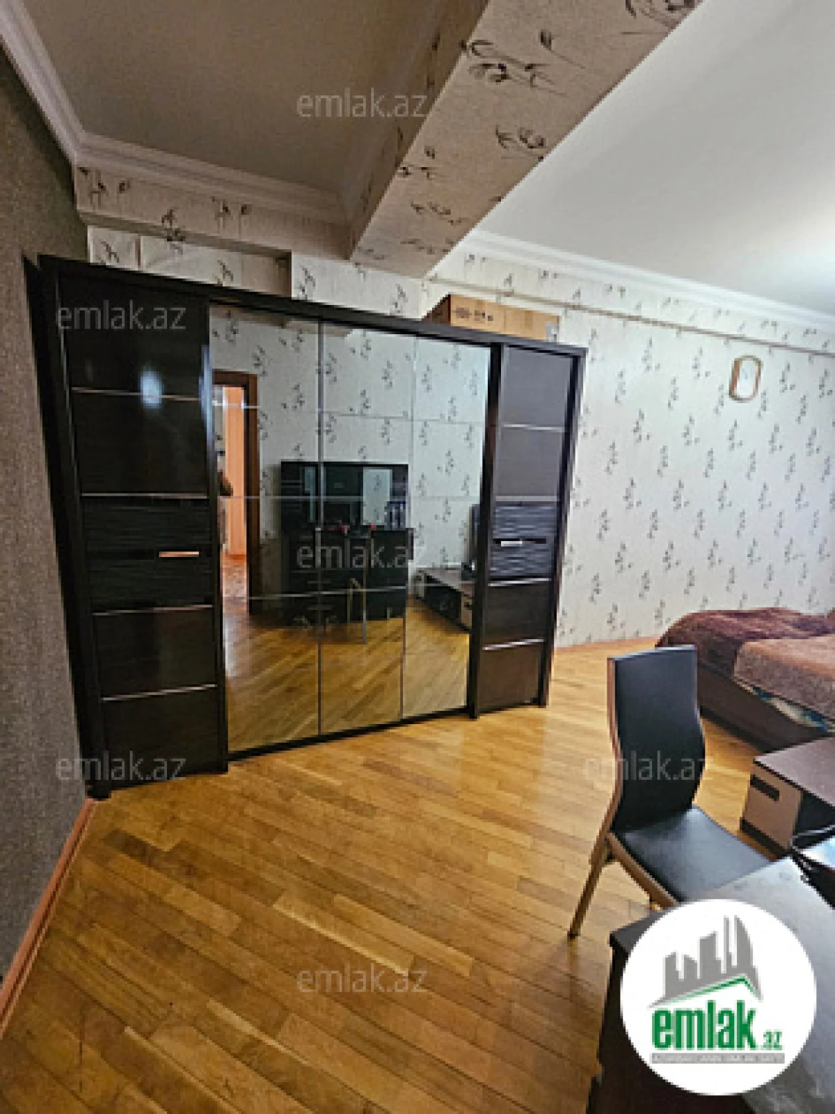 Satılır 3 otaqlı yeni tikili 145 m²