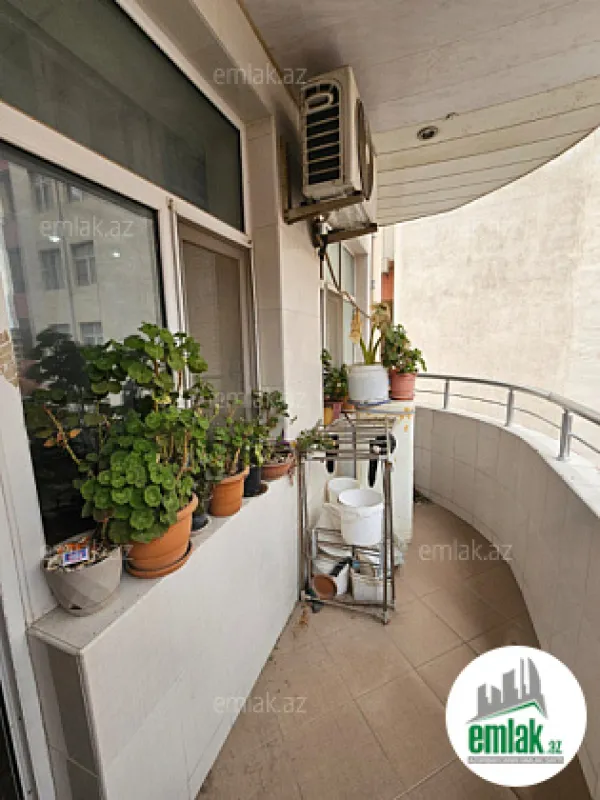 Satılır 3 otaqlı yeni tikili 145 m²