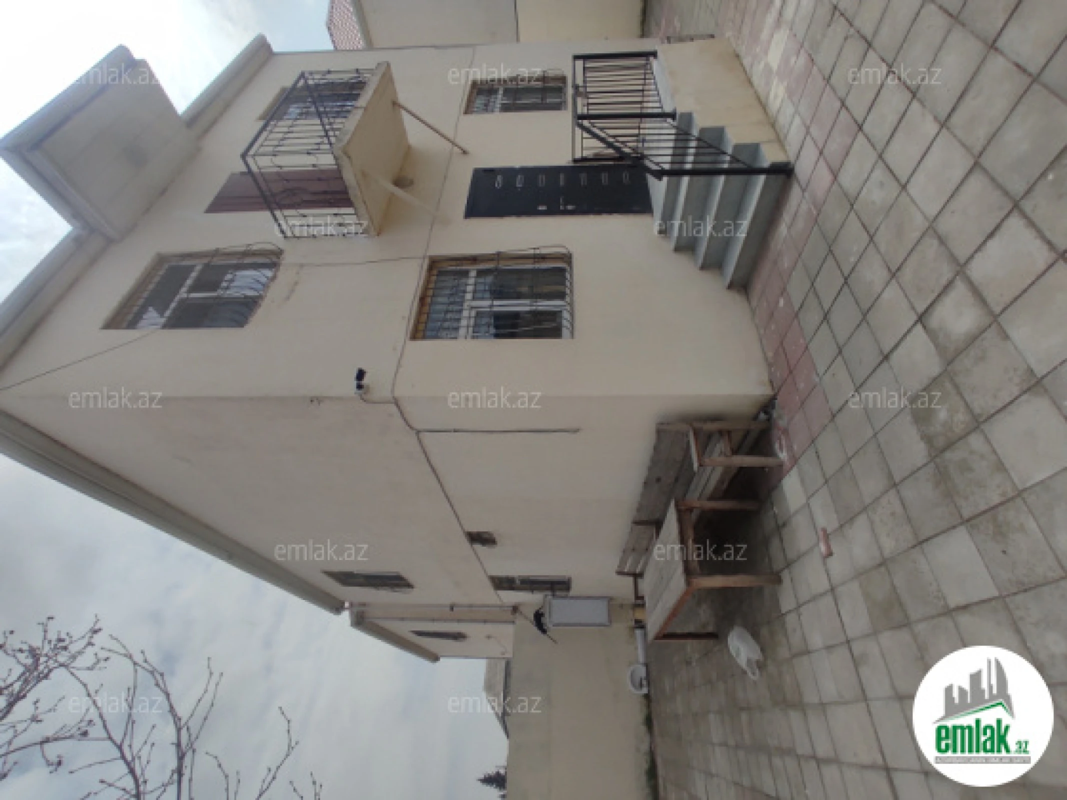 Satılır 4 otaqlı həyət evi 150 m²