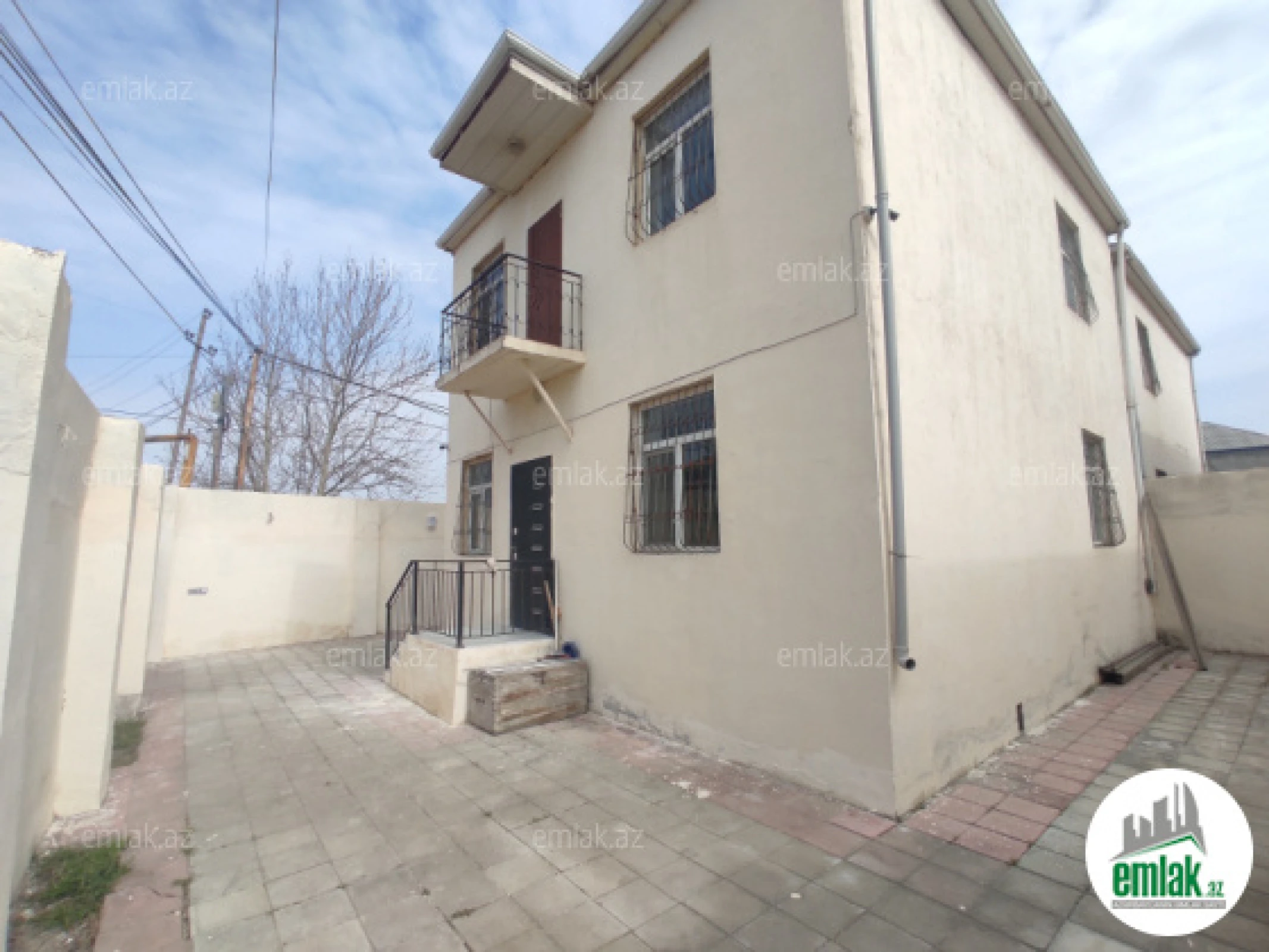 Satılır 4 otaqlı həyət evi 150 m²
