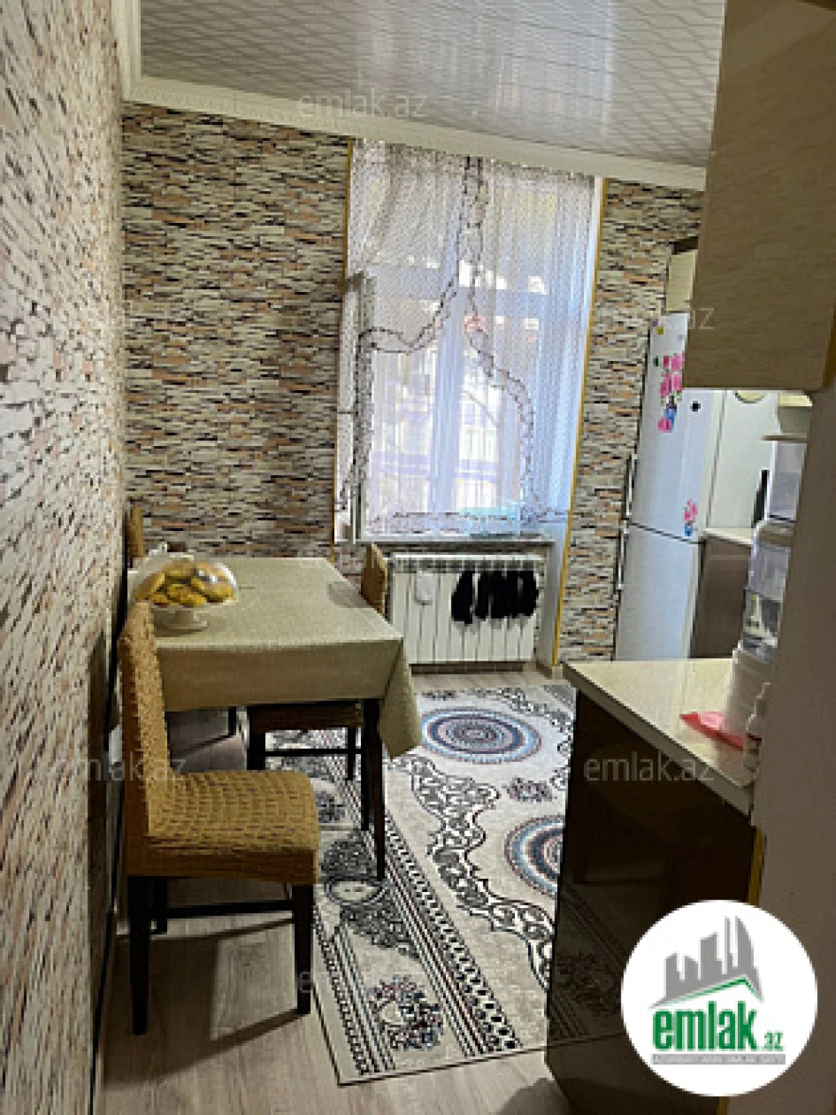 Satılır 3 otaqlı köhnə tikili 62 m²