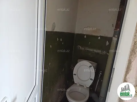 Satılır 3 otaqlı köhnə tikili 70 m²