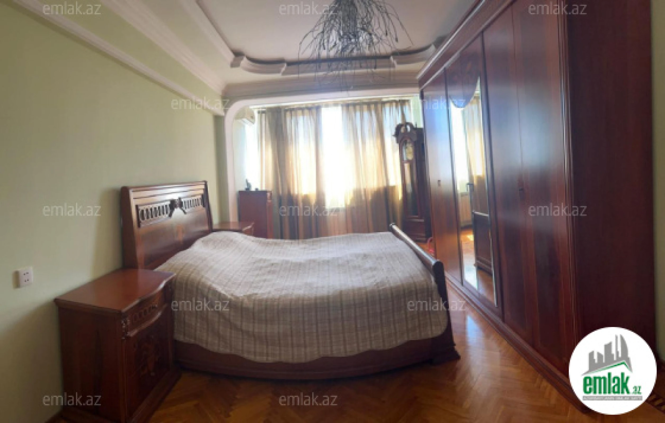 Satılır 2 otaqlı köhnə tikili 60 m²