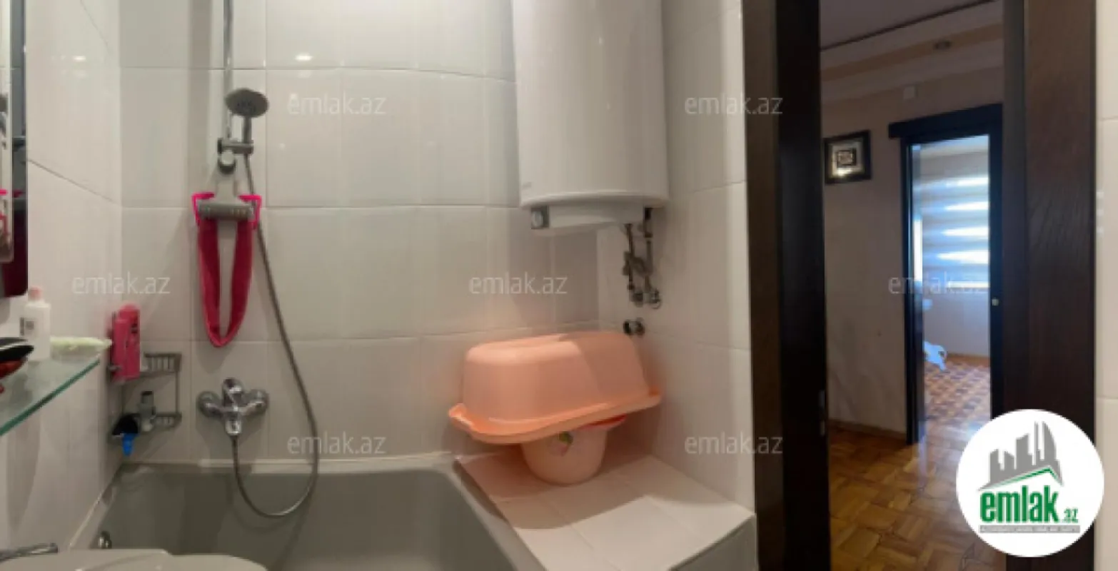Satılır 2 otaqlı köhnə tikili 60 m²