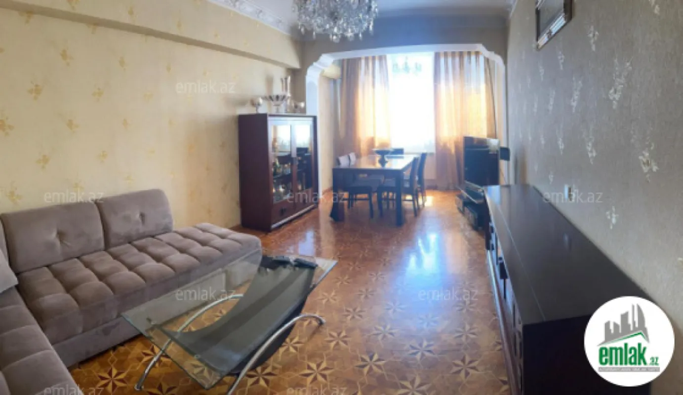Satılır 2 otaqlı köhnə tikili 60 m²