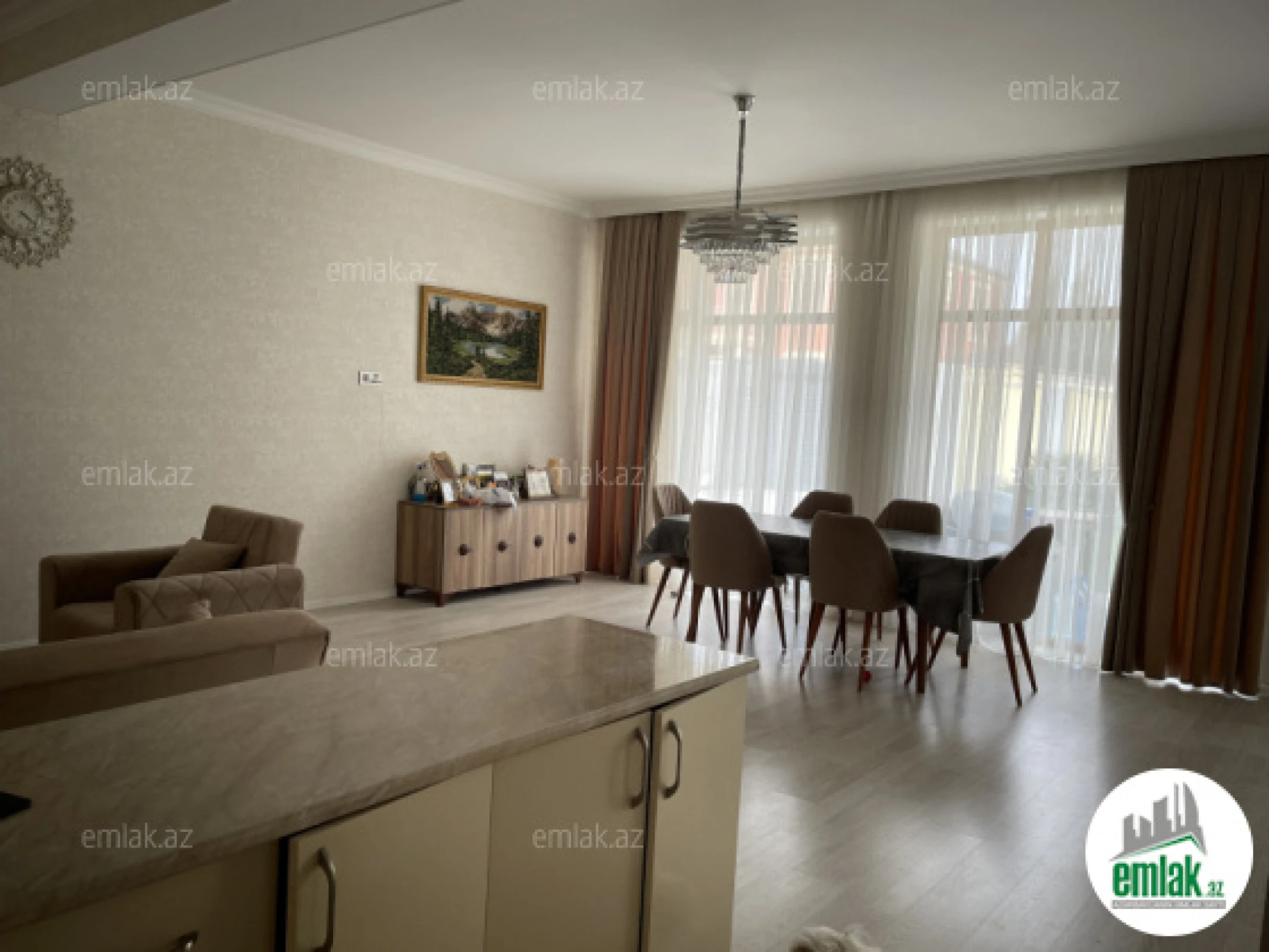 Satılır 4 otaqlı həyət evi 200 m²