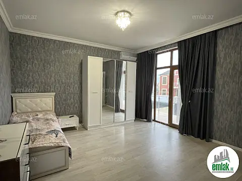 Satılır 4 otaqlı həyət evi 200 m²