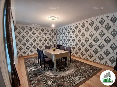 Satılır 5 otaqlı həyət evi 200 m²