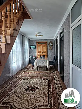 Satılır 5 otaqlı həyət evi 200 m²