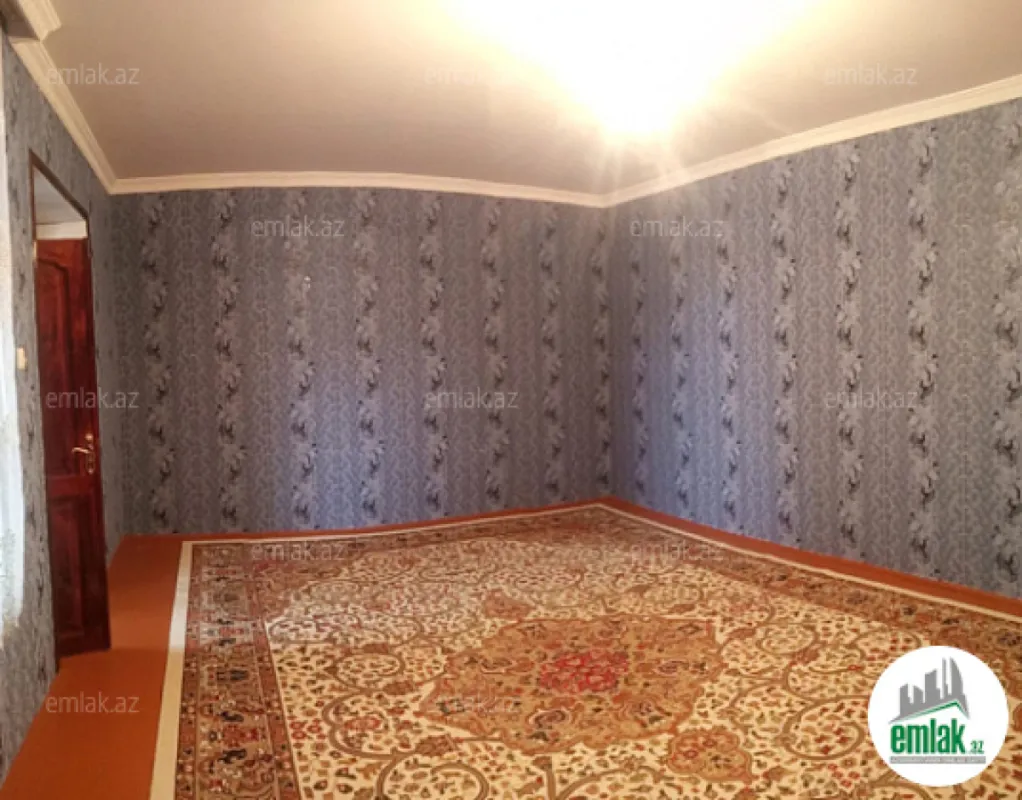 Satılır 5 otaqlı həyət evi 200 m²