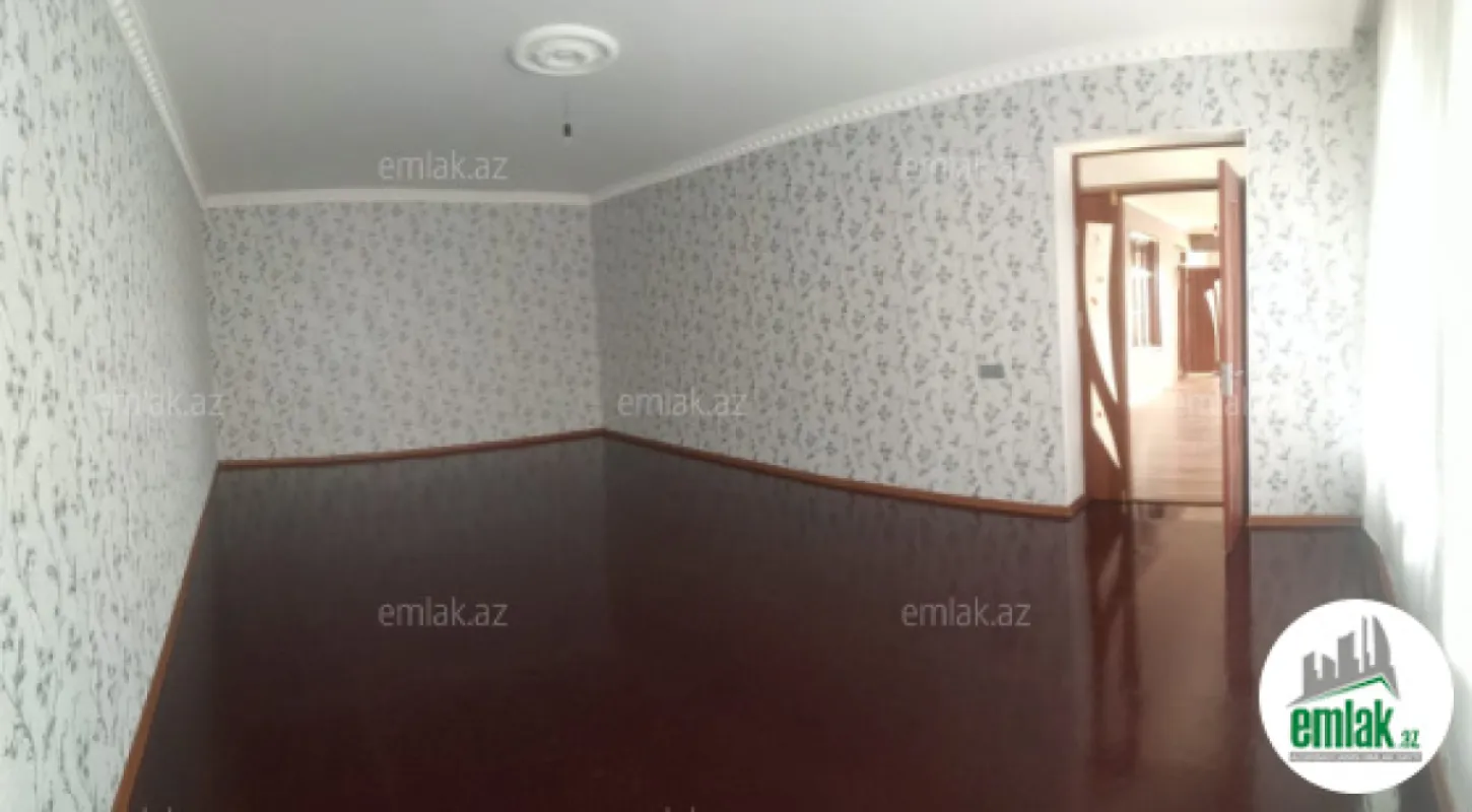 Satılır 5 otaqlı həyət evi 200 m²