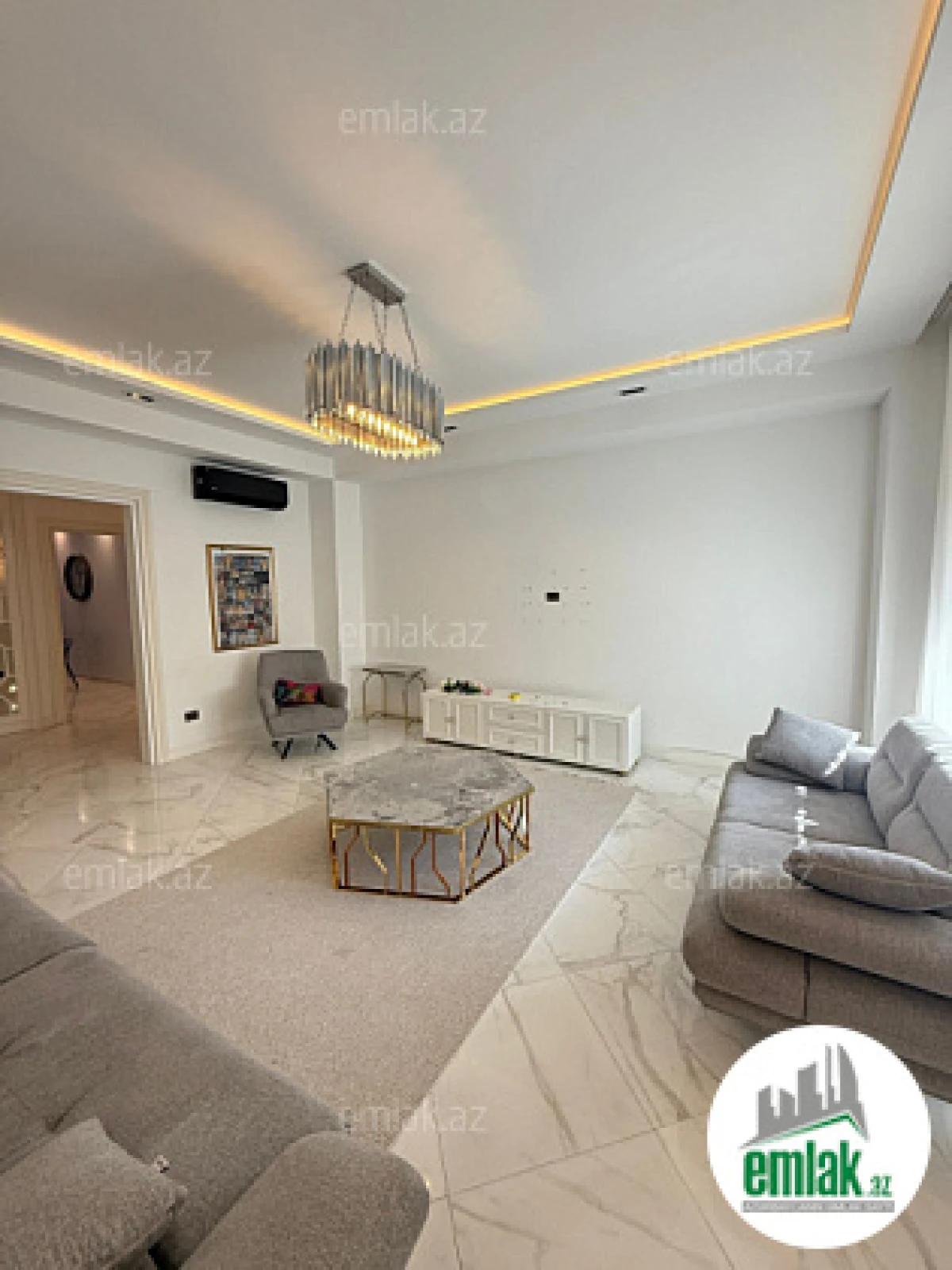 Satılır 4 otaqlı yeni tikili 157 m²