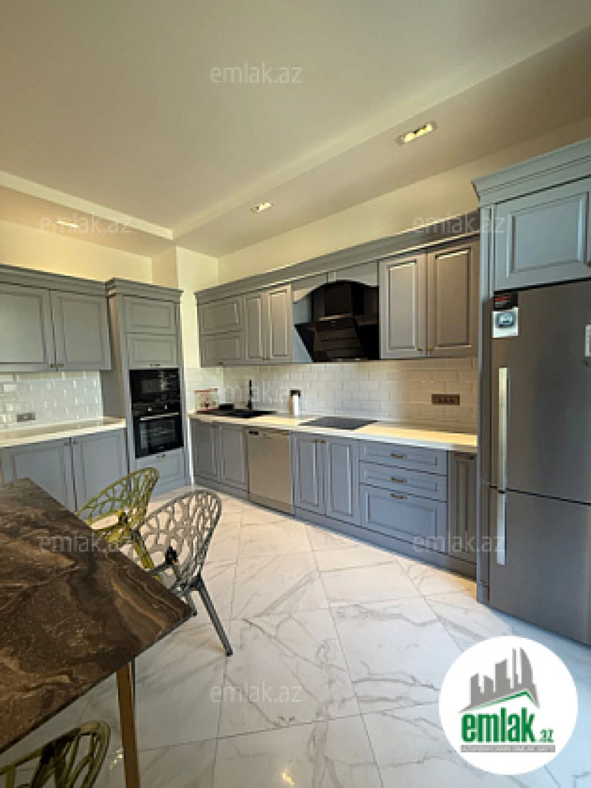 Satılır 4 otaqlı yeni tikili 157 m²