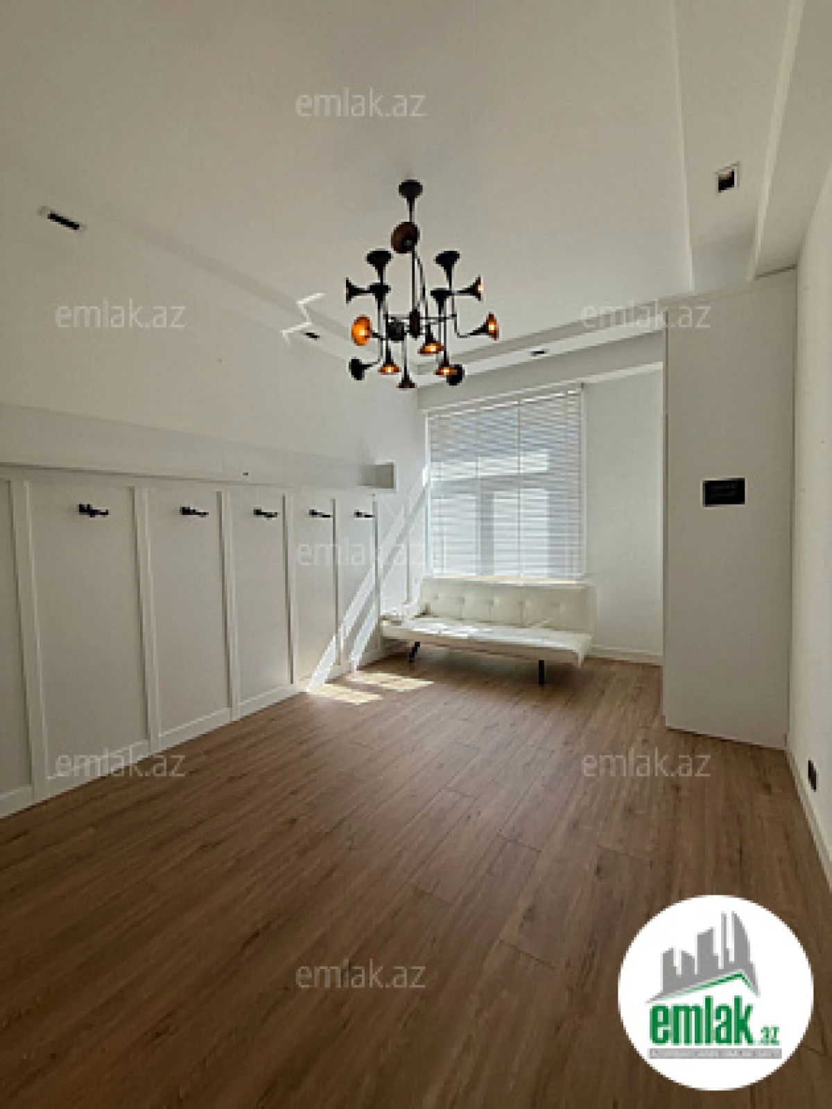 Satılır 4 otaqlı yeni tikili 157 m²