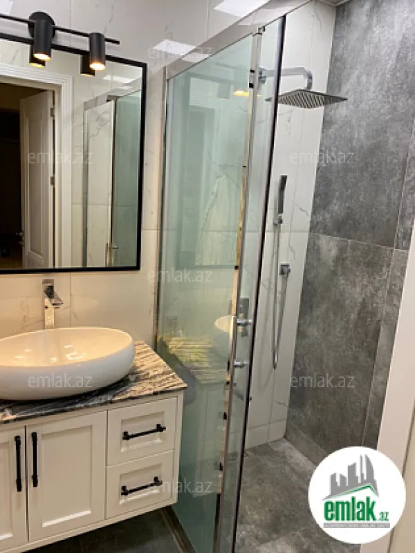 Satılır 3 otaqlı yeni tikili 113 m²