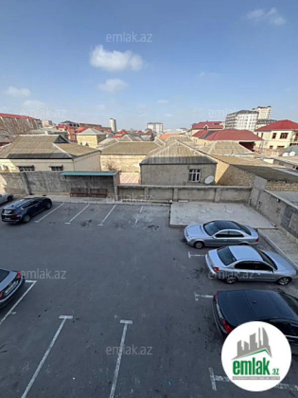 Satılır 2 otaqlı yeni tikili 75 m²