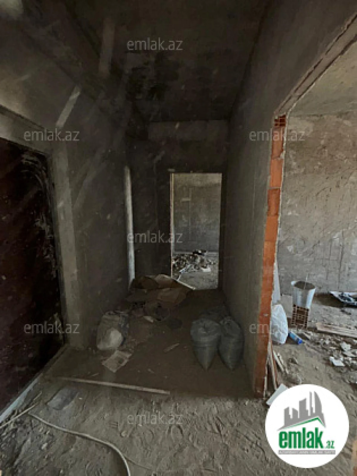 Satılır 2 otaqlı yeni tikili 75 m²