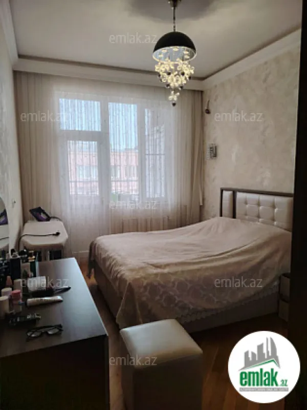 Satılır 2 otaqlı yeni tikili 63 m²