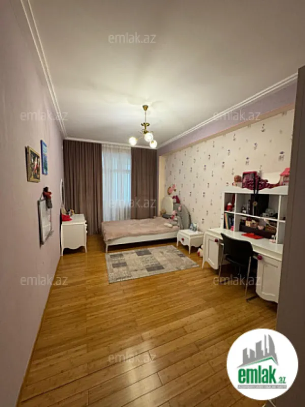 Satılır 4 otaqlı yeni tikili 206 m²