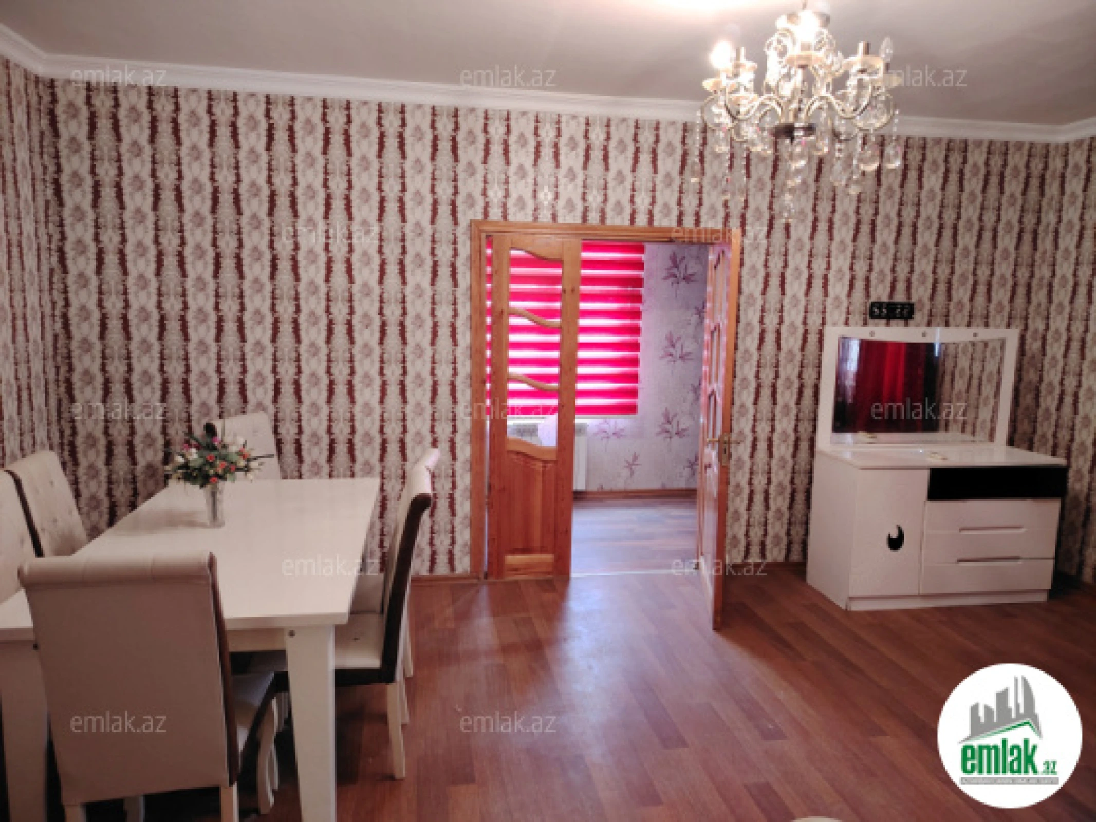 Satılır 1 otaqlı köhnə tikili 42 m²