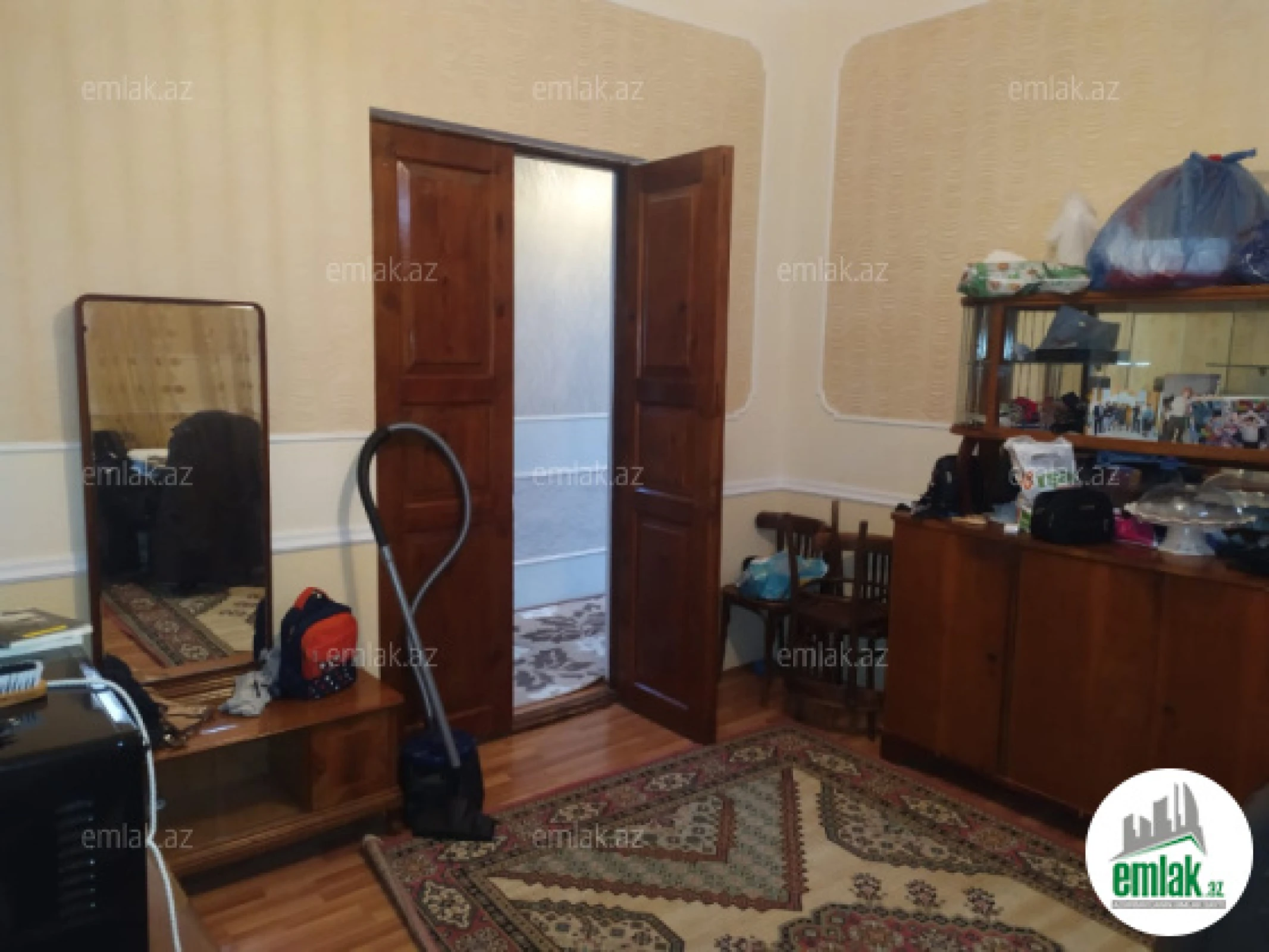 Satılır 7 otaqlı həyət evi 255 m²
