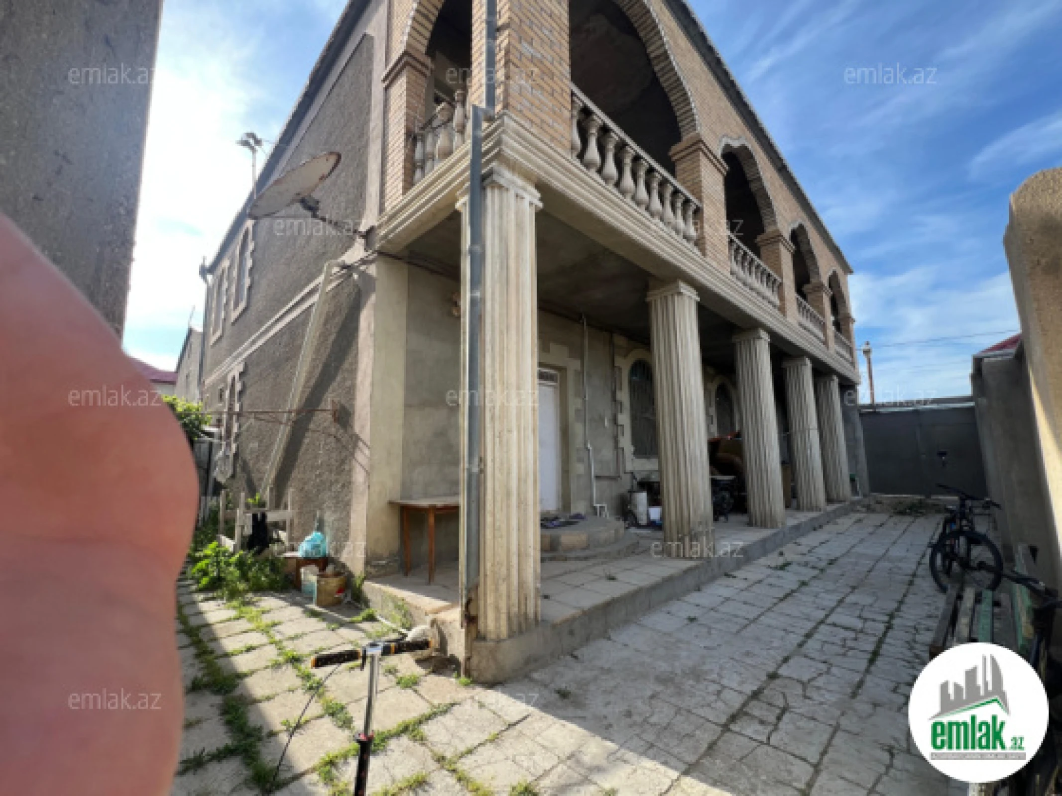 Satılır 7 otaqlı həyət evi 255 m²