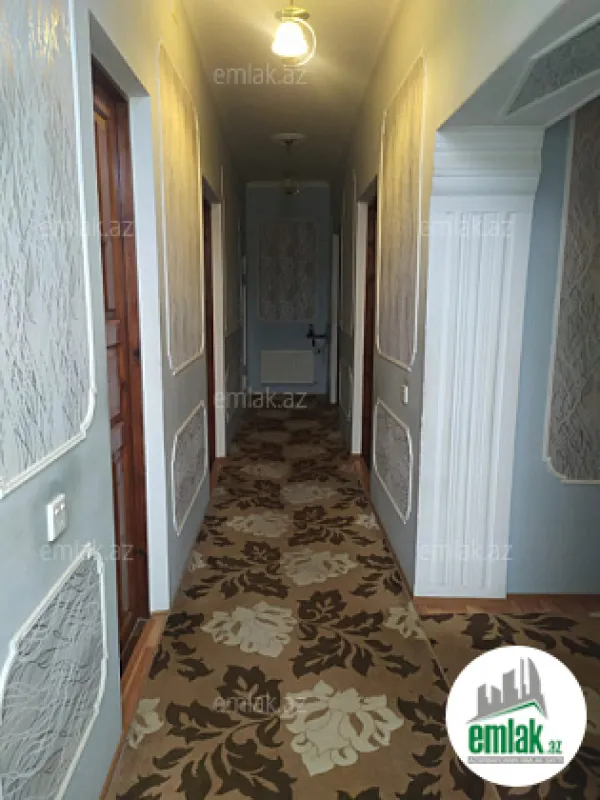 Satılır 7 otaqlı həyət evi 255 m²