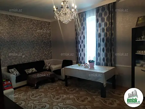 Satılır 7 otaqlı həyət evi 255 m²