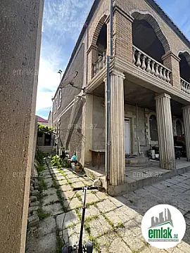 Satılır 7 otaqlı həyət evi 255 m²
