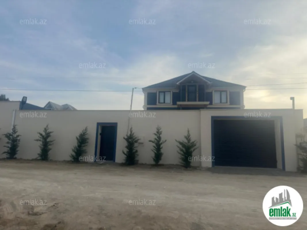 Satılır 6 otaqlı həyət evi 220 m²