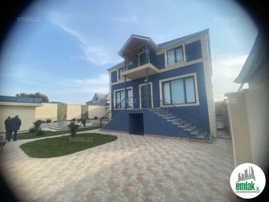 Satılır 6 otaqlı həyət evi 220 m²