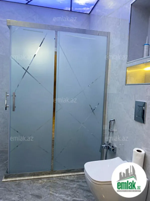 Satılır 6 otaqlı həyət evi 220 m²