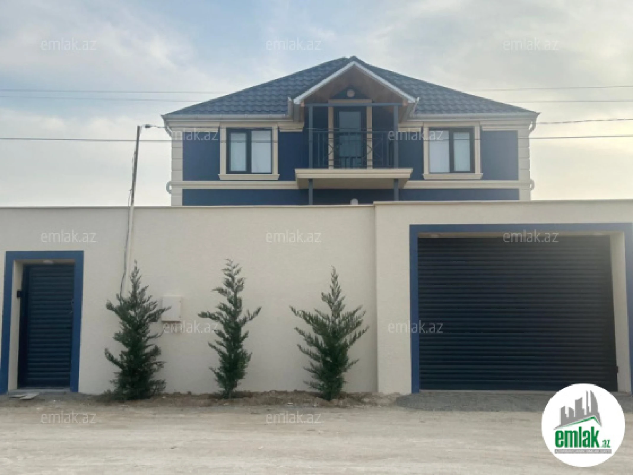 Satılır 6 otaqlı həyət evi 220 m²