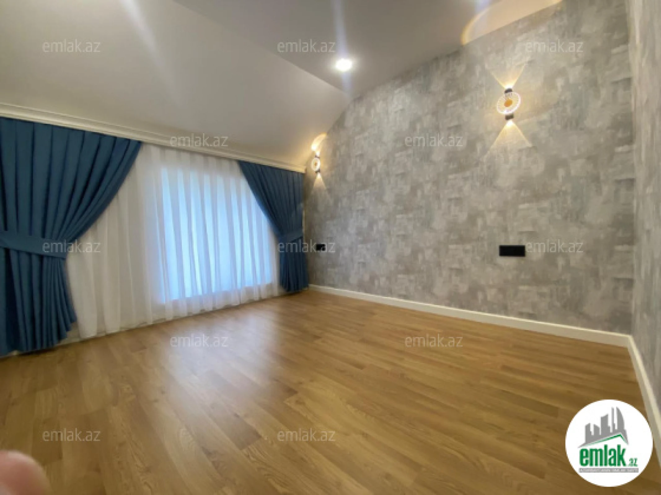 Satılır 6 otaqlı həyət evi 220 m²