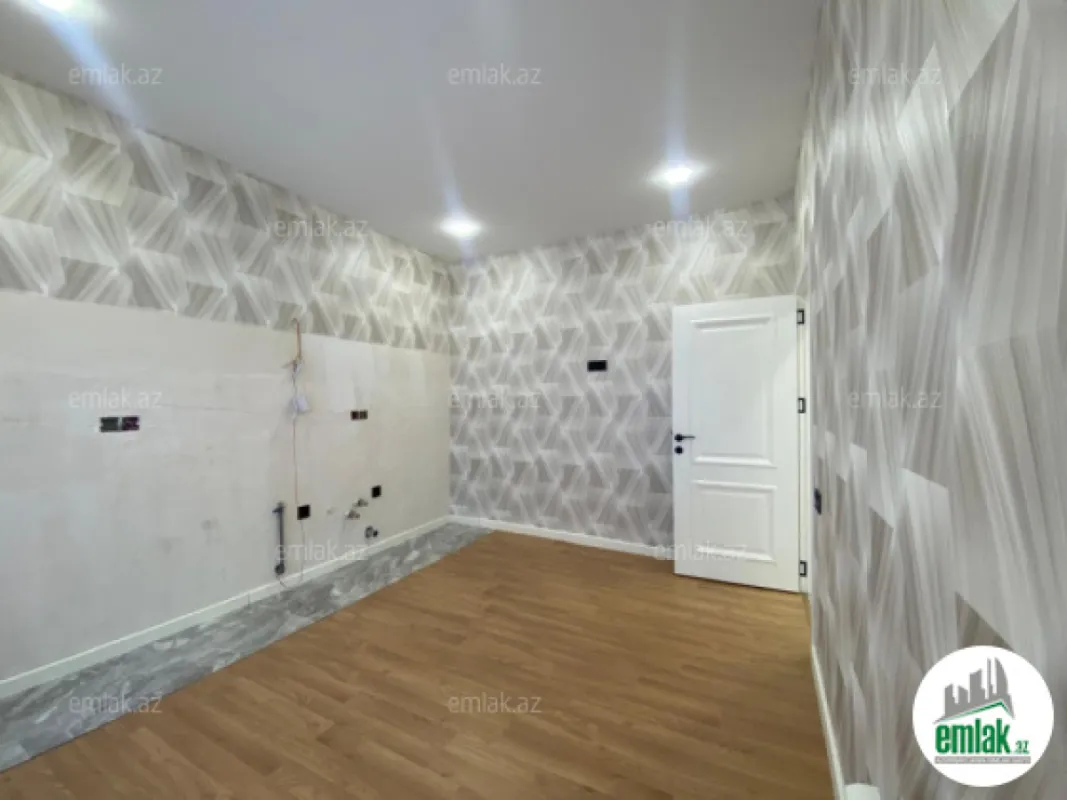 Satılır 6 otaqlı həyət evi 220 m²
