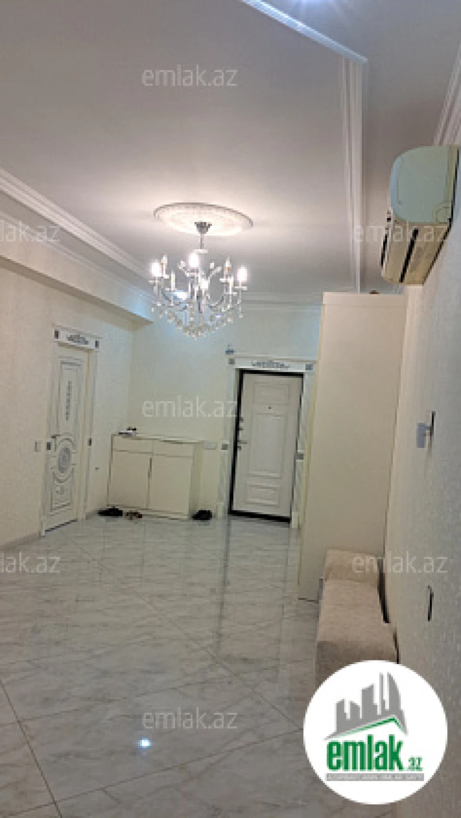 Satılır 3 otaqlı yeni tikili 132 m²