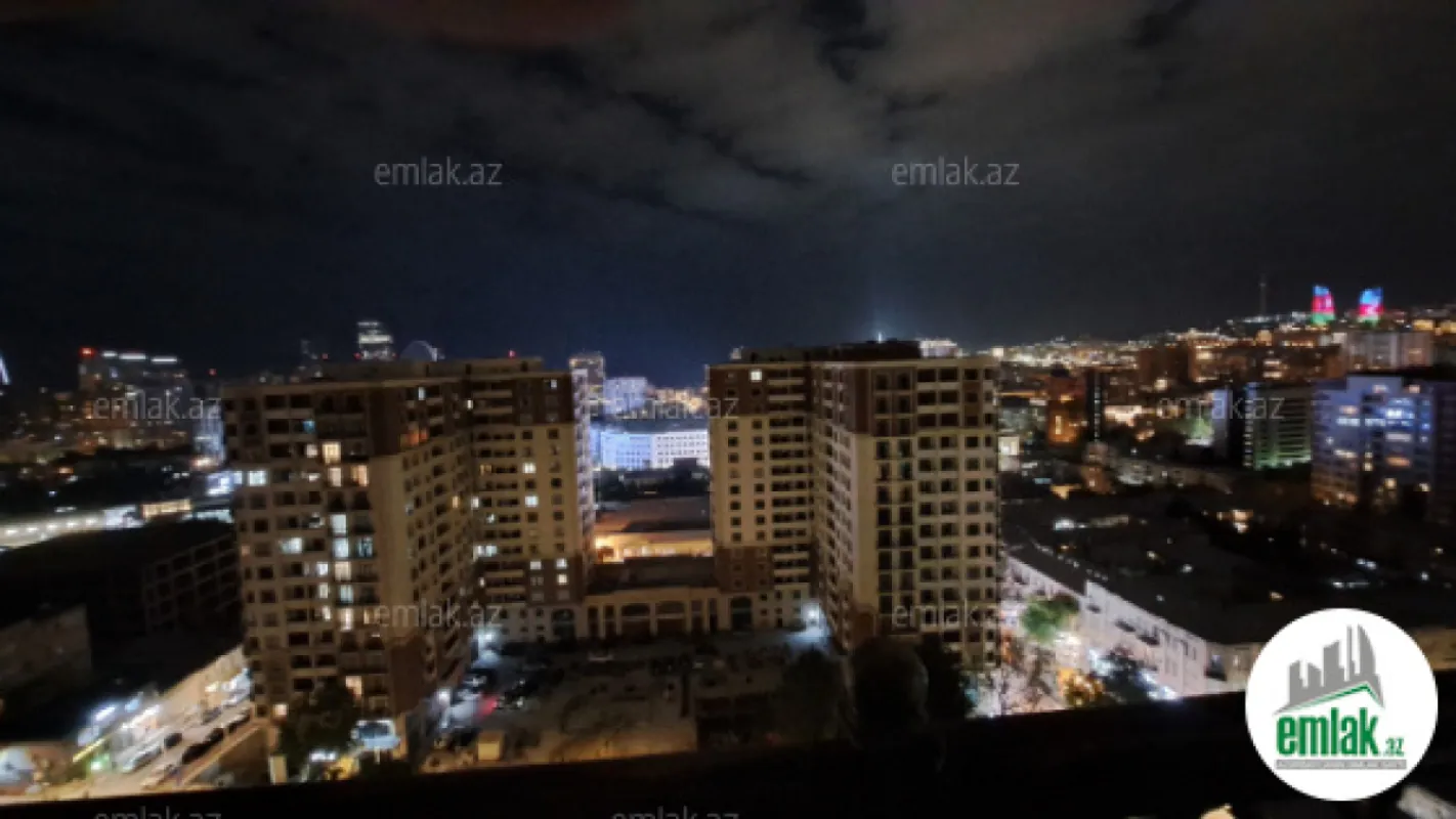 Satılır 3 otaqlı yeni tikili 132 m²