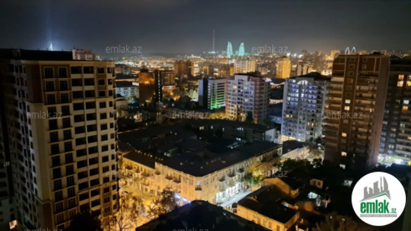 Satılır 3 otaqlı yeni tikili 132 m²