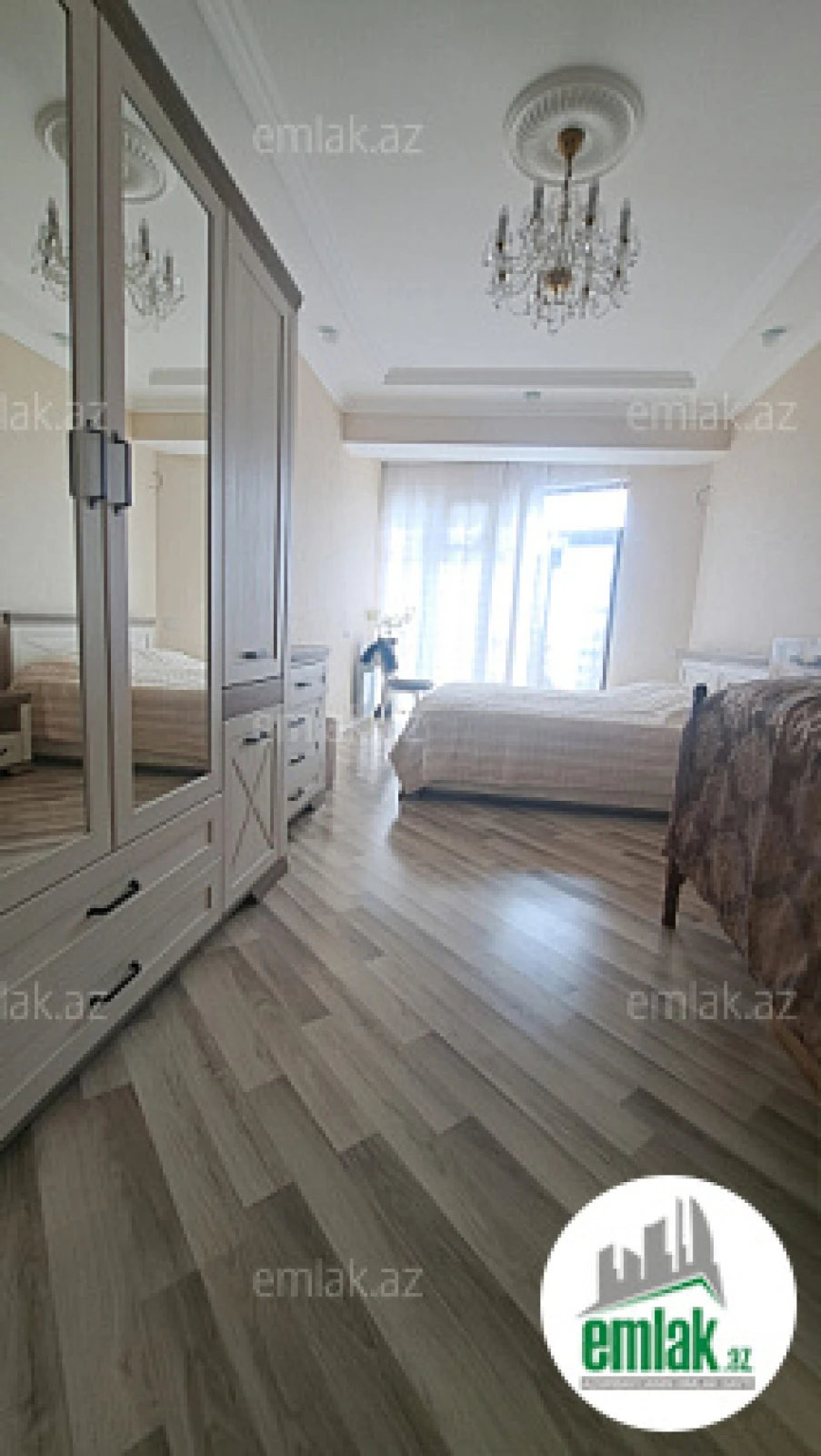 Satılır 3 otaqlı yeni tikili 132 m²