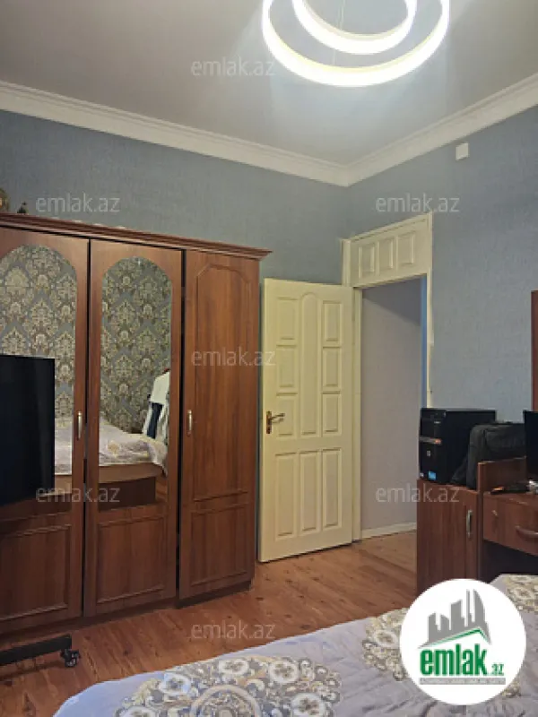 Satılır 4 otaqlı həyət evi 125 m²