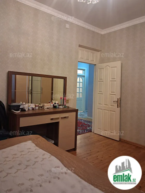 Satılır 4 otaqlı həyət evi 125 m²