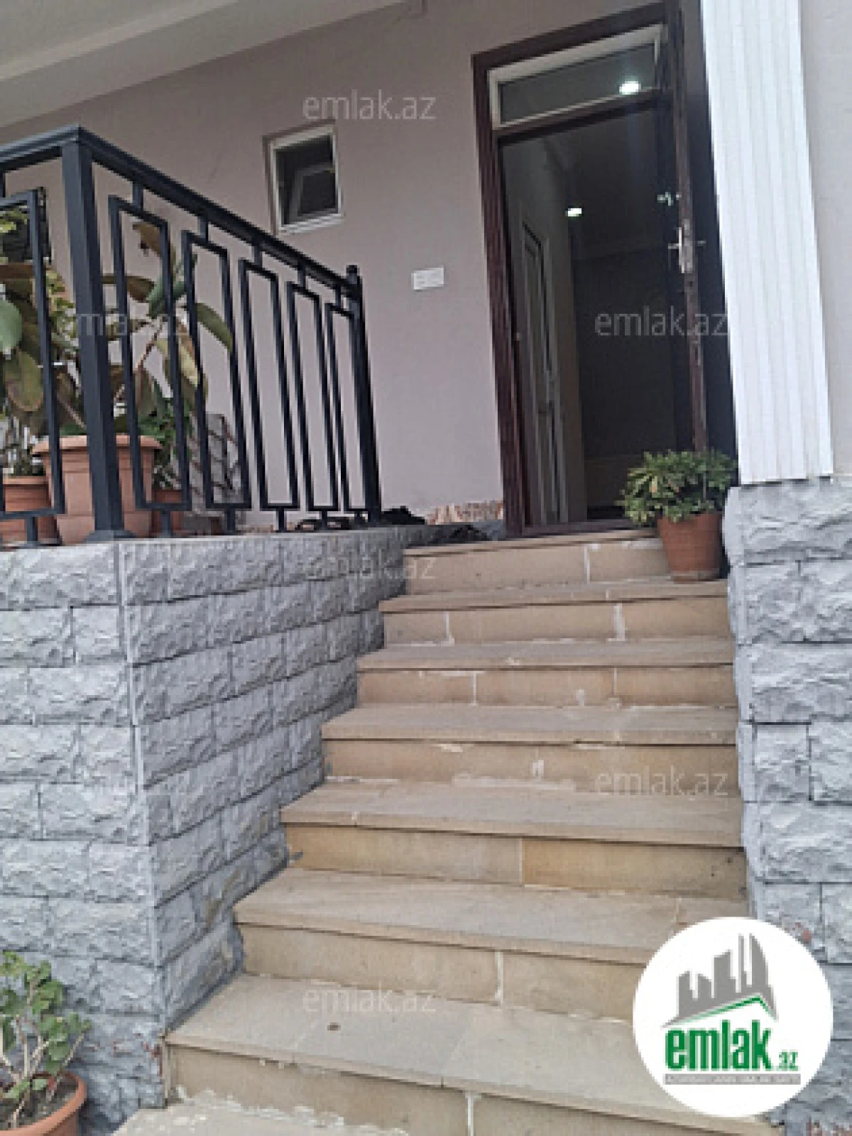 Satılır 4 otaqlı həyət evi 125 m²