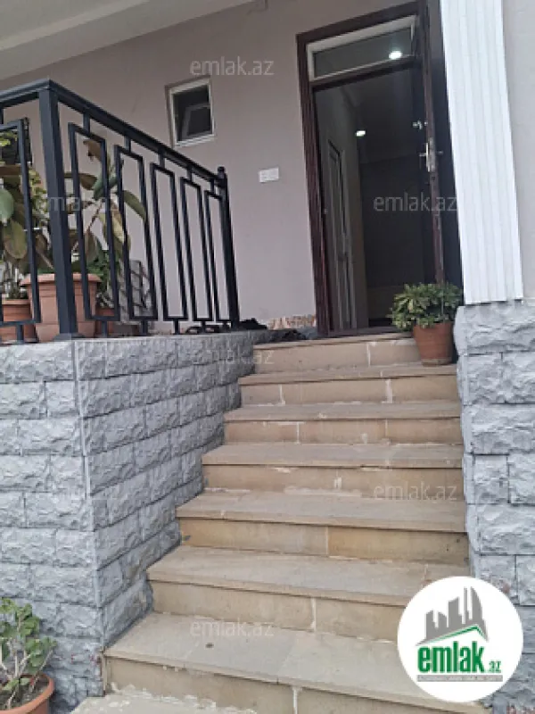 Satılır 4 otaqlı həyət evi 125 m²