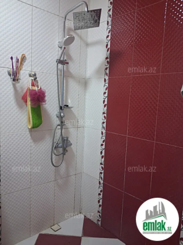 Satılır 4 otaqlı həyət evi 125 m²