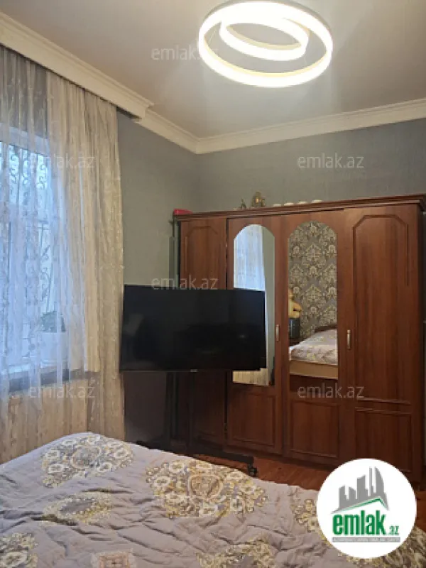 Satılır 4 otaqlı həyət evi 125 m²
