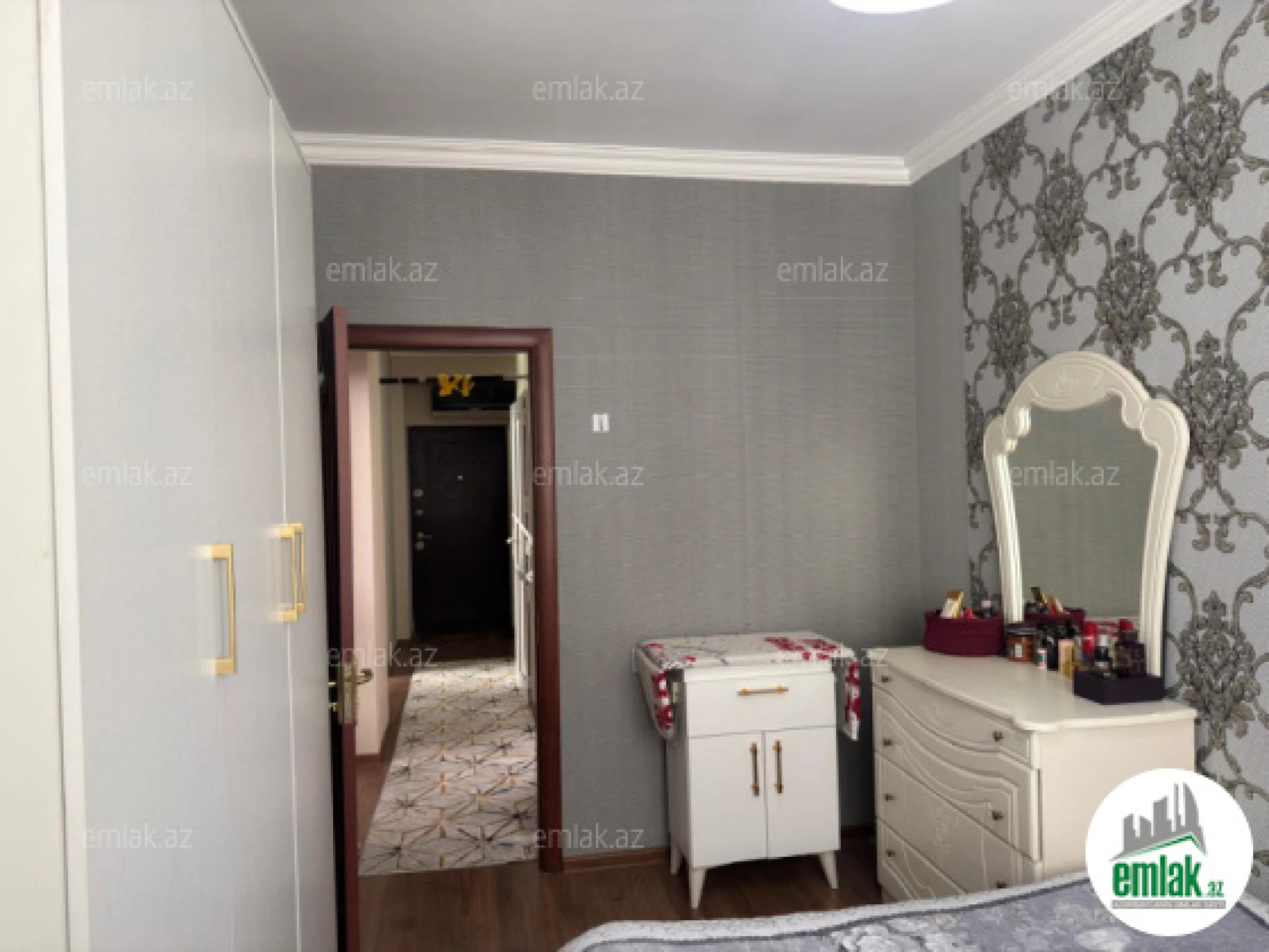 Satılır 3 otaqlı yeni tikili 72 m²