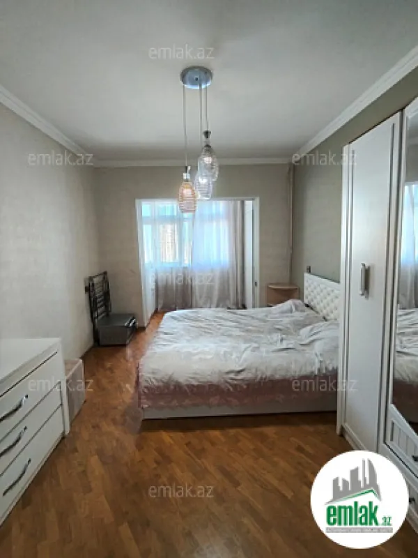Satılır 3 otaqlı köhnə tikili 60 m²